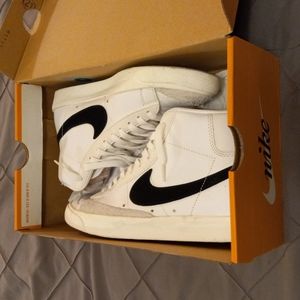 High top black and white Blazer sneakers